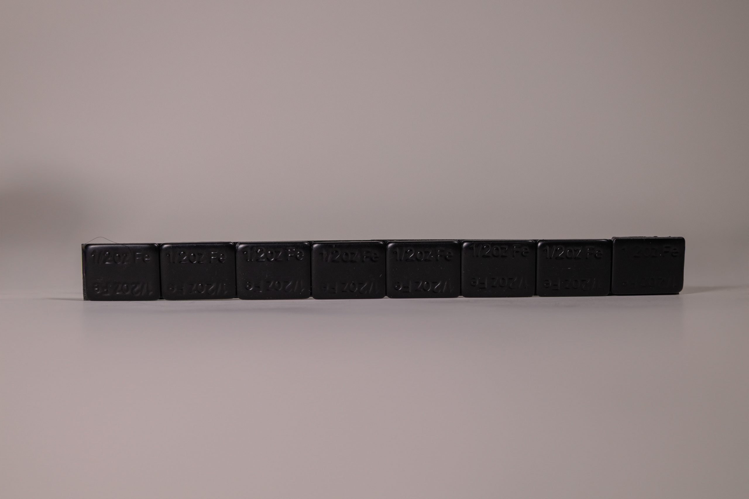 Barra adhesiva 1/2oz*6 zinc negra cj x 50 (ipba01008)